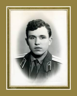 1968 год. Выпускник Львовского пожарно-технического училища Владимир Максимчук